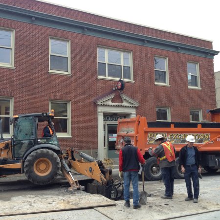 McAuslan Opening Pub in Centre St-Ambroise